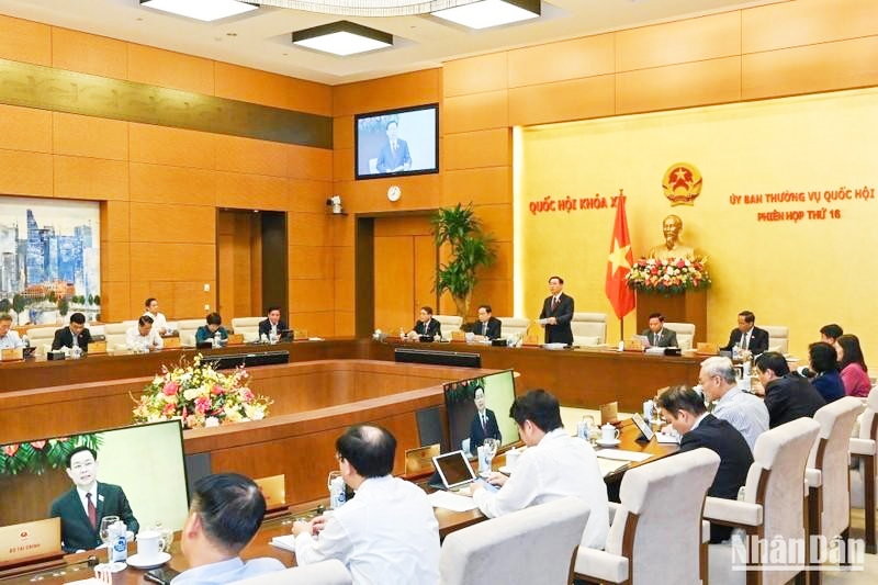 Quang cảnh Phiên họp thứ 16 của Ủy ban Thường vụ Quốc hội ngày 10/10/2022. (Ảnh: Duy Linh)