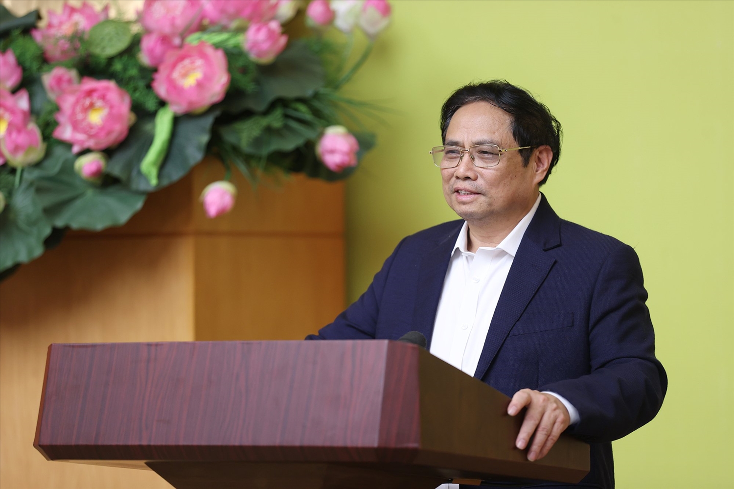 Thủ tướng Phạm Minh Chính phát biểu tại buổi tiếp đoàn Đại biểu lãnh đạo Giáo hội Phật giáo Việt Nam - Ảnh: VGP/Nhật Bắc
