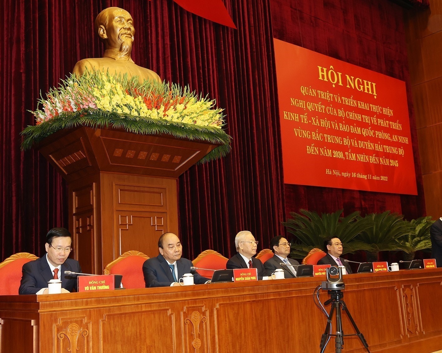 Tổng Bí thư Nguyễn Phú Trọng chủ trì Hội nghị