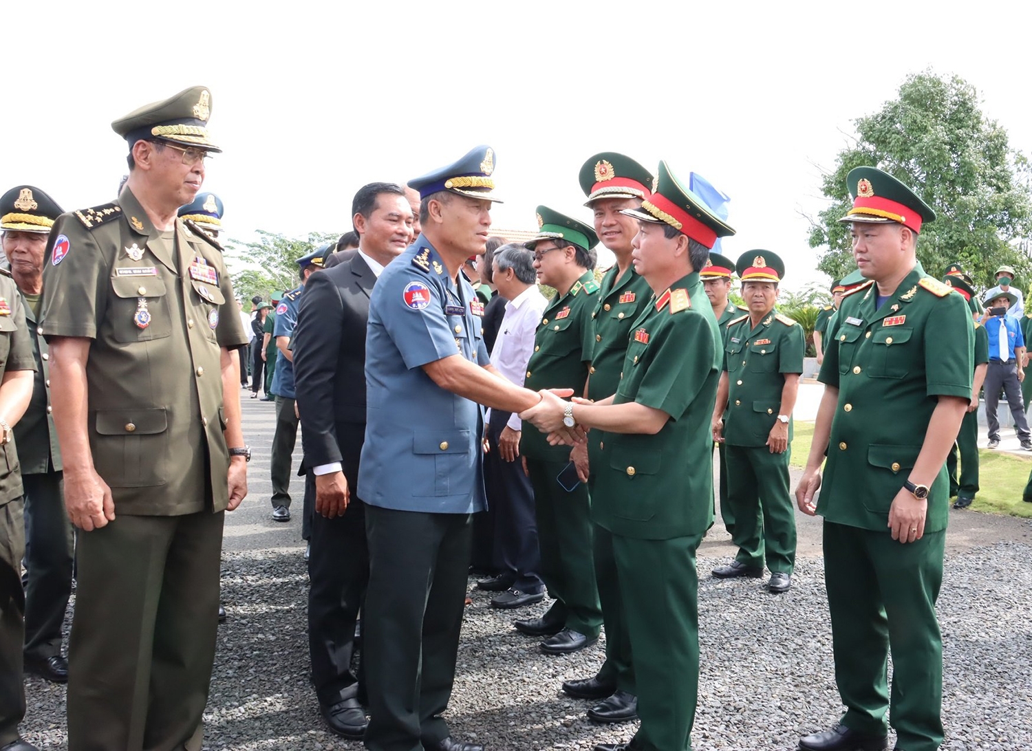 Đại tướng Sao Sokha cảm ơn sâu sắc Thượng tướng Đỗ Căn, chính quyền và nhân dân Việt Nam