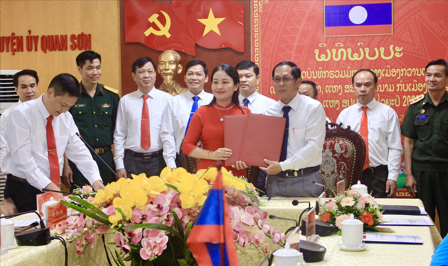 Hội đàm ký kết kết thỏa thuận hợp tác giữa hai huyện Quan Sơn - Viêng Xay giai đoạn 2022 - 2025
