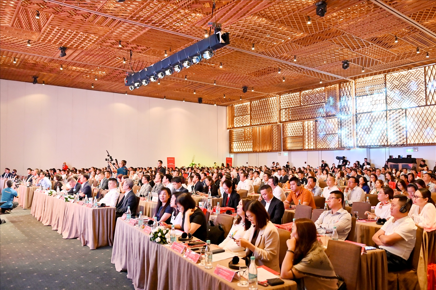 Hội nghị Nhà cung cấp 2022 với sự góp mặt của 350 khách mời, đại diện cho các đối tác lớn trong và ngoài nước