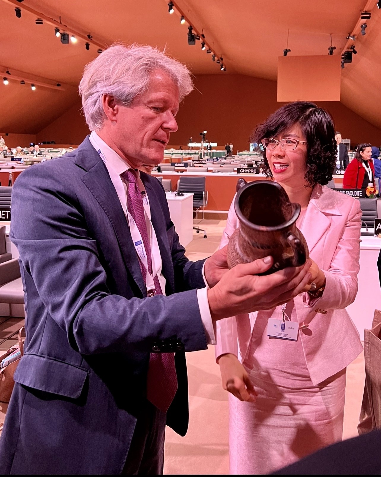 Gốm Chăm Bàu Trúc được giới thiệu tại phiên họp của Ủy ban Liên chính phủ Công ước 2003 về bảo vệ di sản văn hóa phi vật thể lần thứ 17 của UNESCO