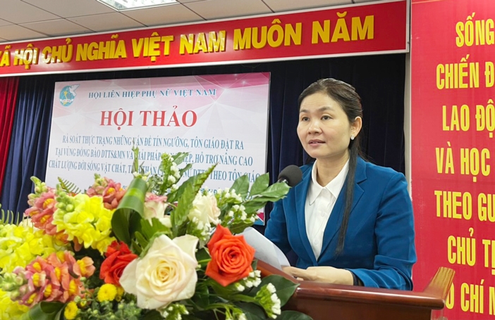 Phó Chủ tịch Hội LHPN Việt Nam Tôn Ngọc Hạnh phát biểu khai mạc Hội thảo