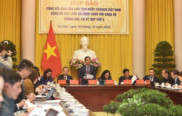 Phó Chủ nhiệm Văn phòng Chủ tịch nước Phạm Thanh Hà chủ trì họp báo - Ảnh VGP/Nguyễn Đức