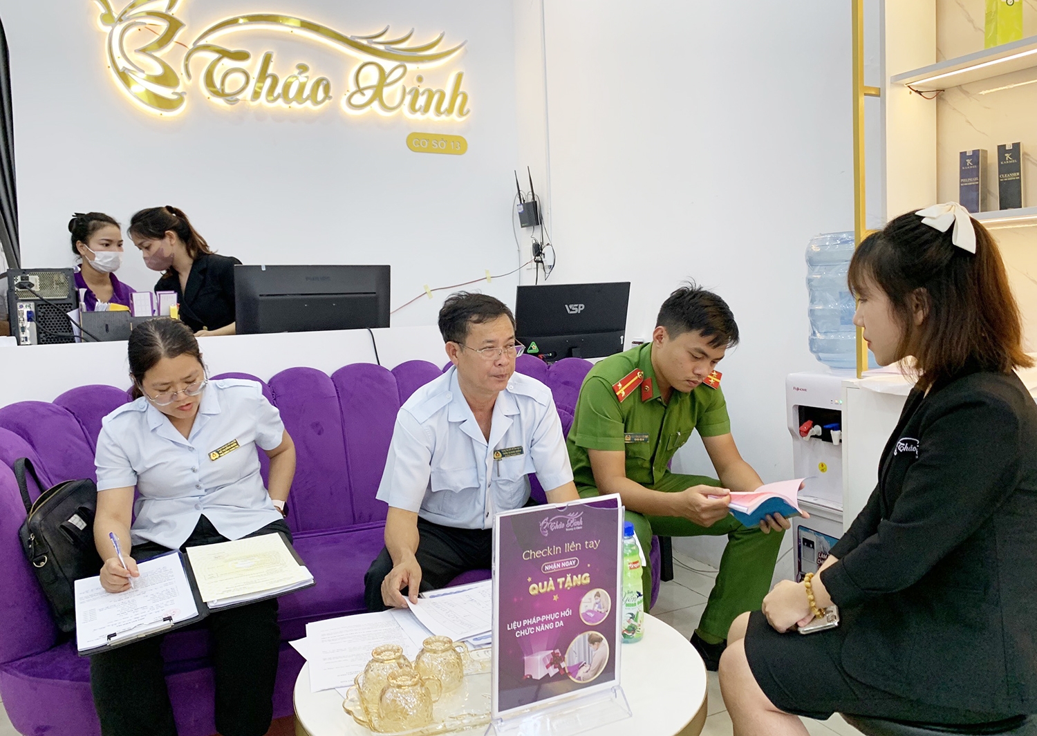 Đoàn kiểm tra liên ngành do Sở Y tế thành lập kiểm tra đột xuất Viện thẩm mỹ Thảo Xinh (Tp. Pleiku)
