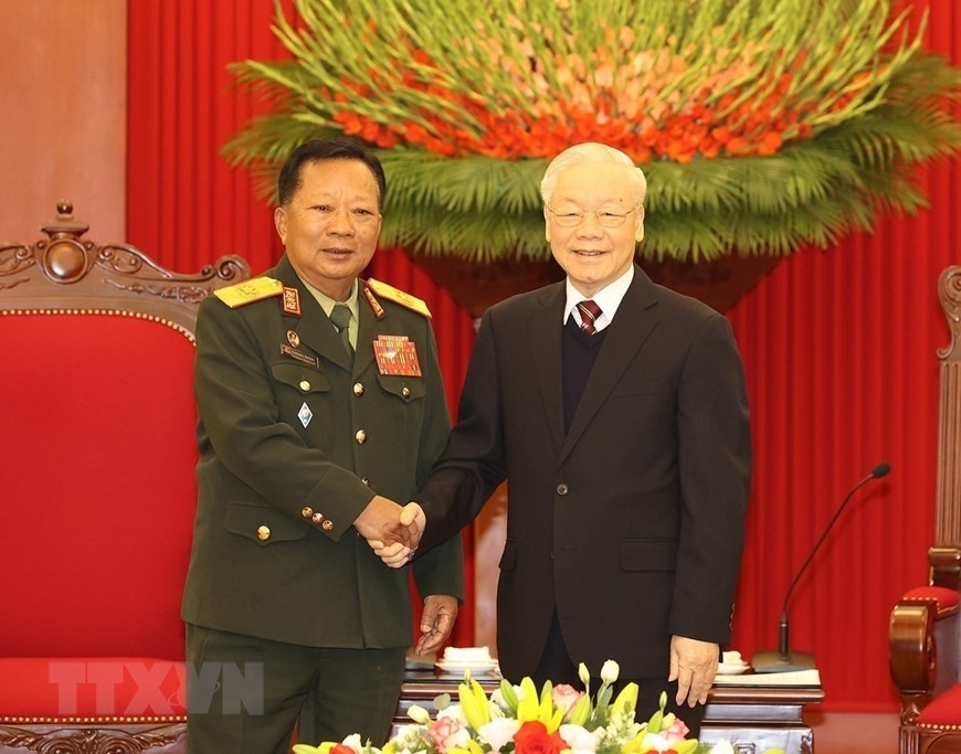 Tổng Bí thư Nguyễn Phú Trọng tiếp Đại tướng Chansamon Chanylath, Ủy viên Bộ Chính trị, Phó Thủ tướng, Bộ trưởng Bộ Quốc phòng Lào - Ảnh: TTXVN