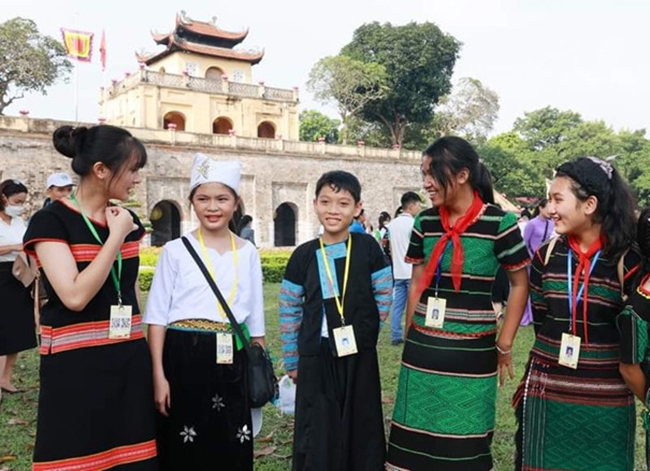 Em Khánh Sơn cùng các bạn thiếu nhi DTTS tham gia Liên hoan thiếu nhi toàn quốc năm 2022 tại Hà Nội