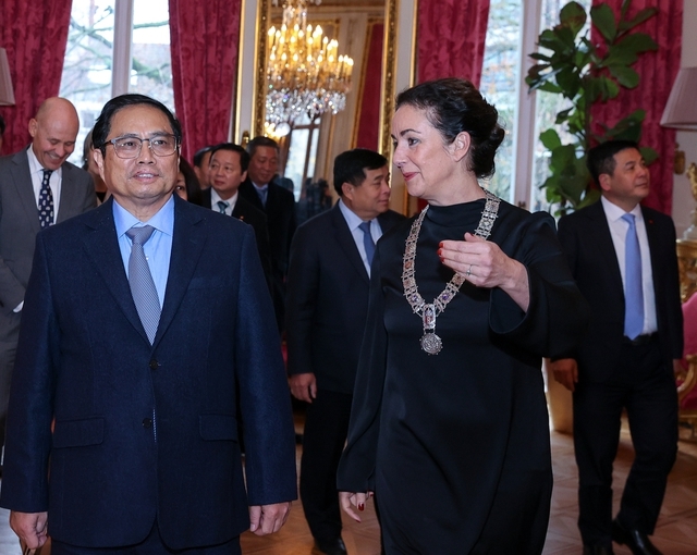 Thủ tướng Chính phủ Phạm Minh Chính gặp Thị trưởng Amsterdam Femke Halsema - Ảnh: VGP/Nhật Bắc