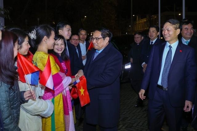 Thủ tướng Chính phủ Phạm Minh Chính gặp gỡ cộng đồng người Việt Nam tại Hà Lan - Ảnh: VGP/Nhật Bắc