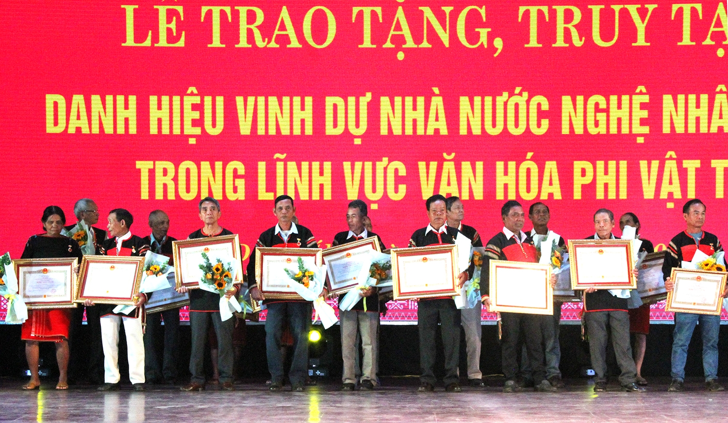  Các nghệ nhân được công nhận Nghệ nhân Ưu tú tỉnh Đắk Lắk năm 2022