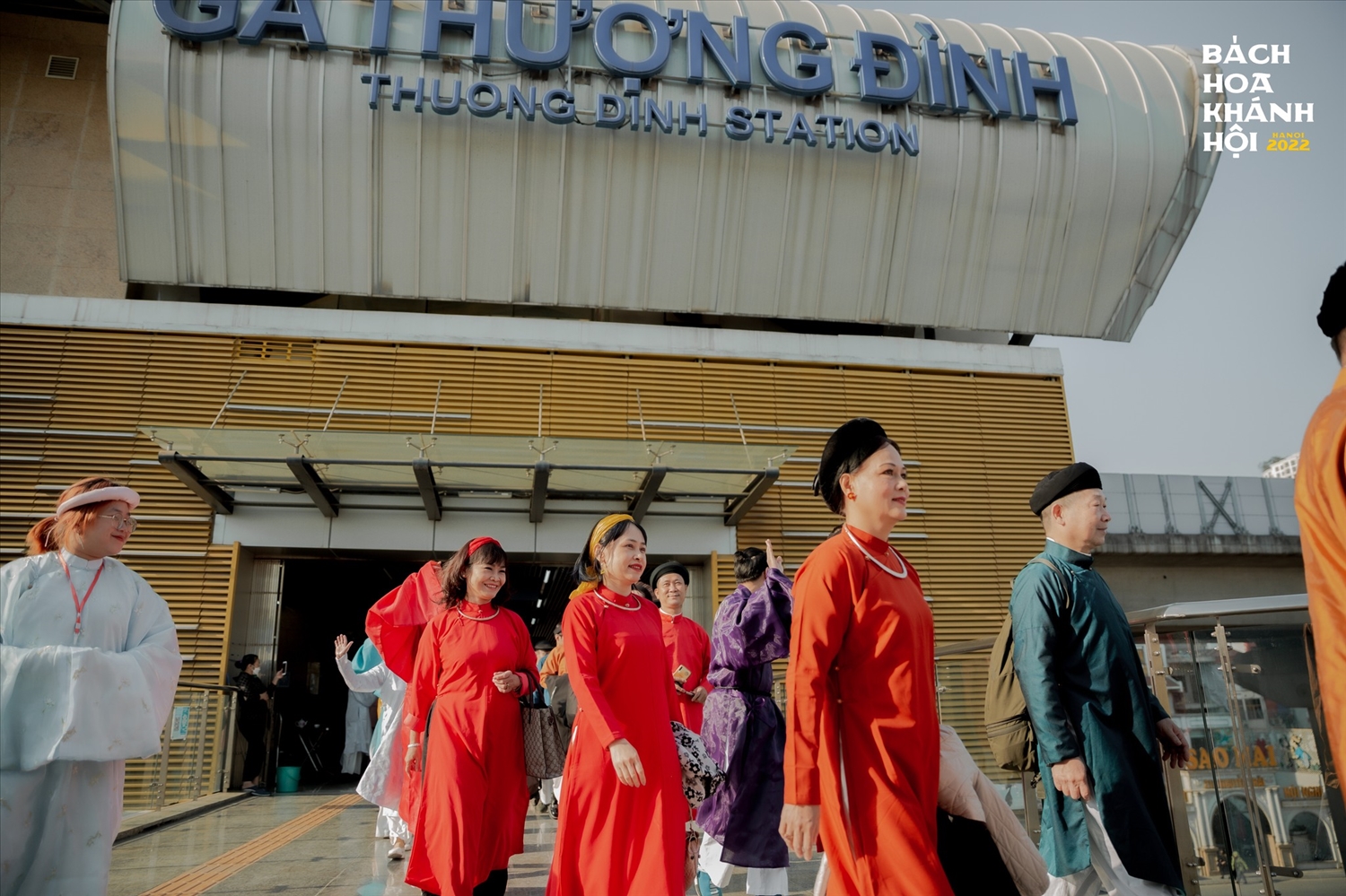 Chuyến tàu cùng đoàn diễu hành từ ga Cát Linh tới bến Thượng Đình tại Bách Hoa Khánh Hội