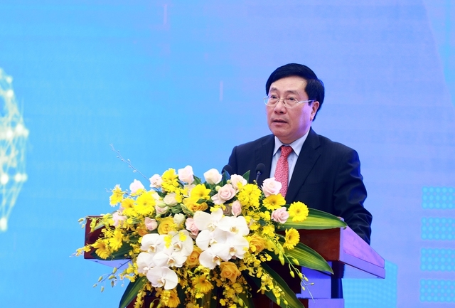 Phó Thủ tướng Thường trực Phạm Bình Minh dự và phát biểu chỉ đạo Diễn đàn Kinh doanh và Pháp luật năm 2022 - Ảnh: VGP/Hải Minh