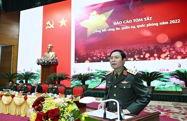 Thượng tướng Nguyễn Tân Cương trình bày báo cáo tổng kết công tác quân sự, quốc phòng năm 2022 - Ảnh: QĐND