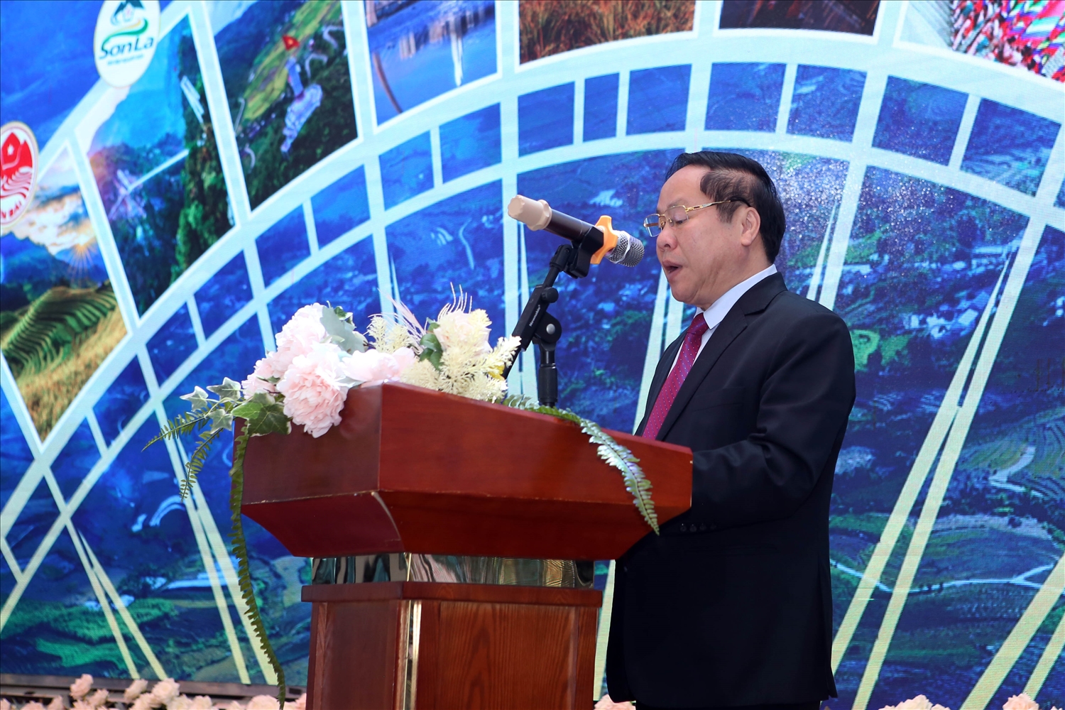 Phó Chủ tịch Thường trực UBND tỉnh Lai Châu Tống Thanh Hải phát biểu khai mạc Hội nghị
