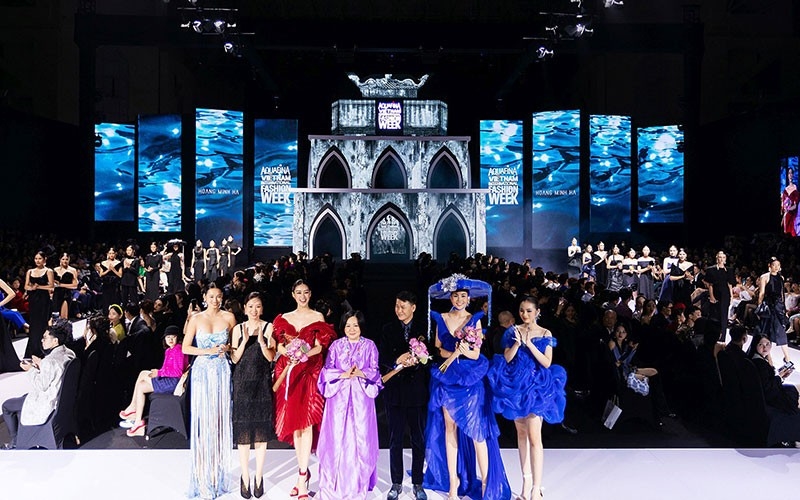 Buổi trình diễn một số thiết kế tại Tuần lễ thời trang quốc tế Việt Nam 2022. (Nguồn BTC Tuần lễ thời trang quốc tế Việt Nam)