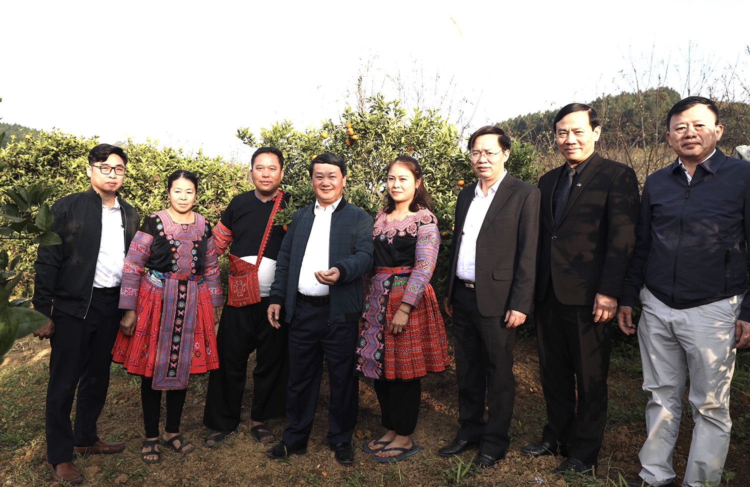 (TIN BT) Bộ trưởng, Chủ nhiệm Ủy ban Dân tộc Hầu A Lềnh thăm, tặng quà tại tỉnh Sơn La 5