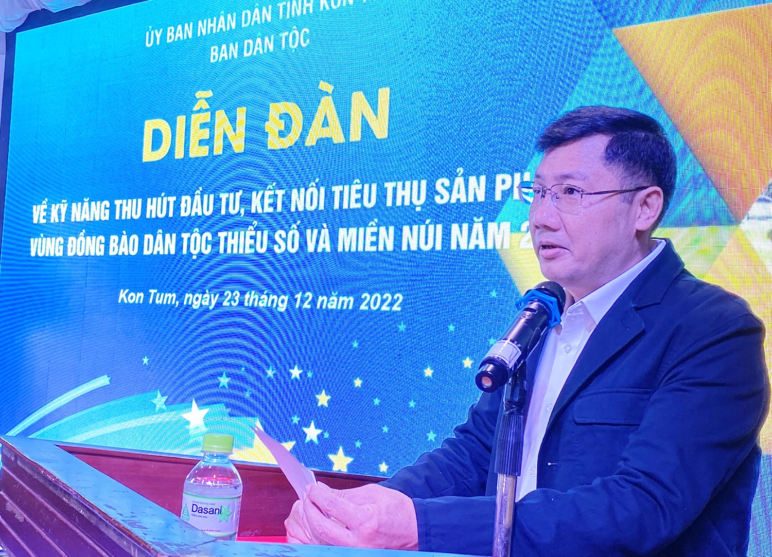 Ông U Minh Nam - Phó Ban Dân tộc tỉnh phát biểu tại Diễn đàn