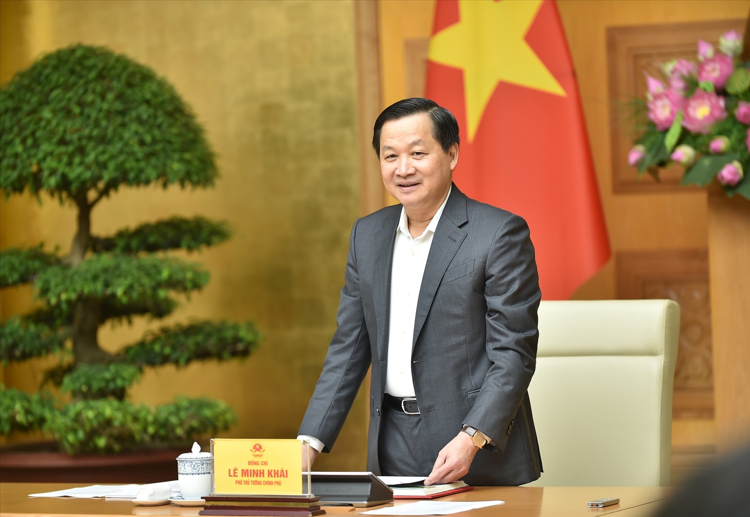 Phó Thủ tướng Lê Minh Khái: Theo sát thị trường, nắm bắt nhanh nhạy, điều hành quyết liệt, chủ động, linh hoạt, kịp thời, hiệu quả. Ảnh VGP/Quang Thương