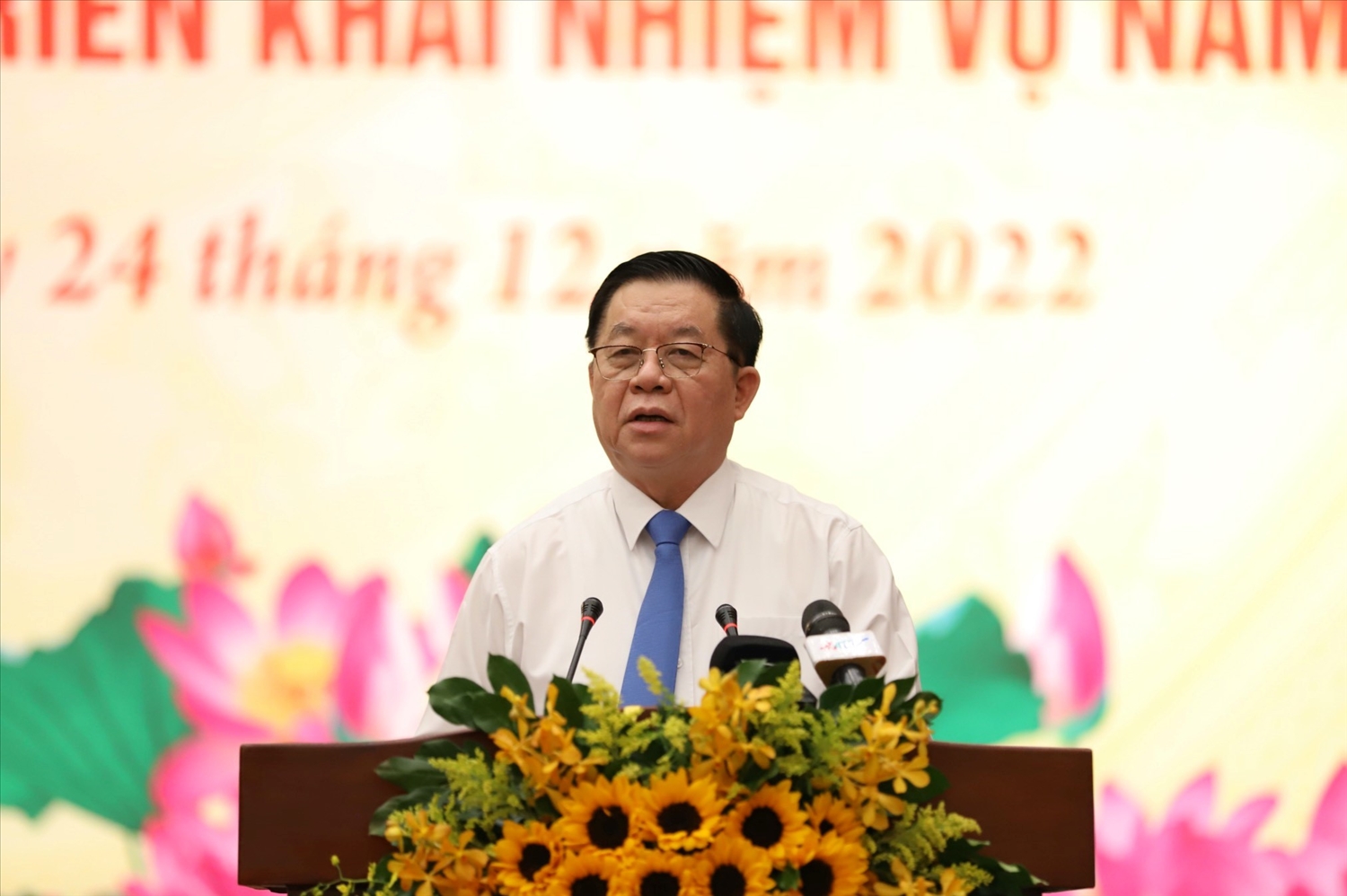 Trưởng Ban Tuyên giáo Trung ương Nguyễn Trọng Nghĩa phát biểu tại Hội nghị
