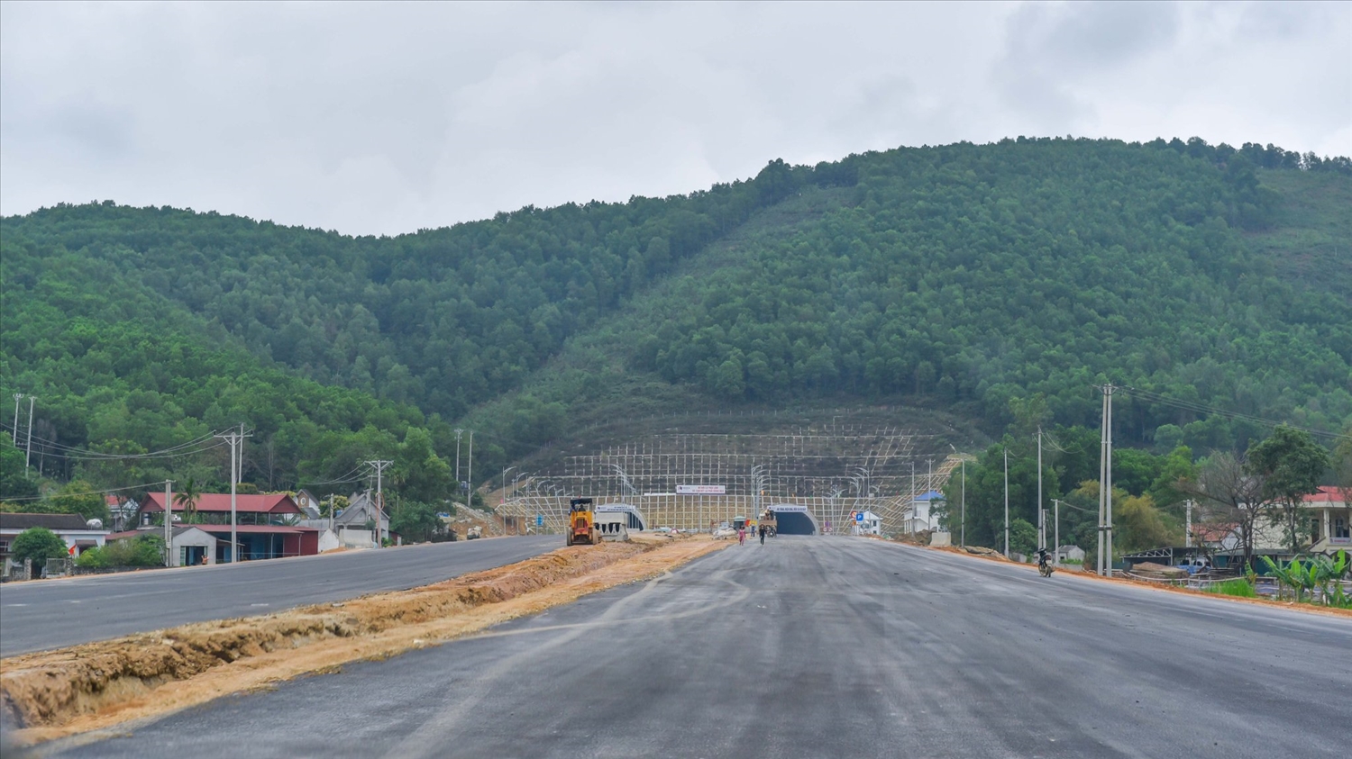 Cao tốc Bắc - Nam: Dự án Mai Sơn – Quốc lộ 45 tăng tốc hoàn thành thông xe vào 30/4 1