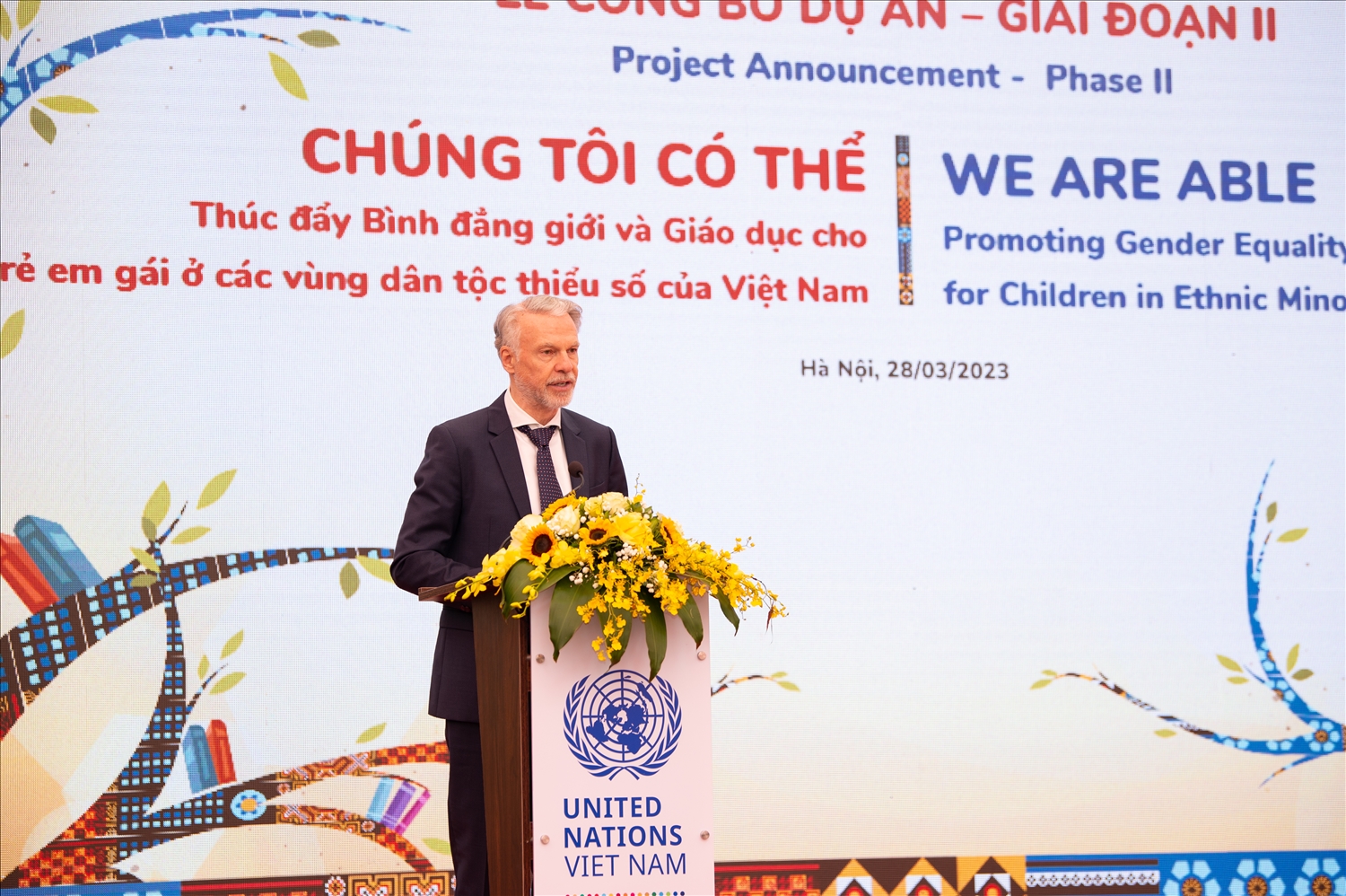 Ông Christian Manhart, Trưởng đại diện UNESCO tại Việt Nam phát biểu tại buổi lễ