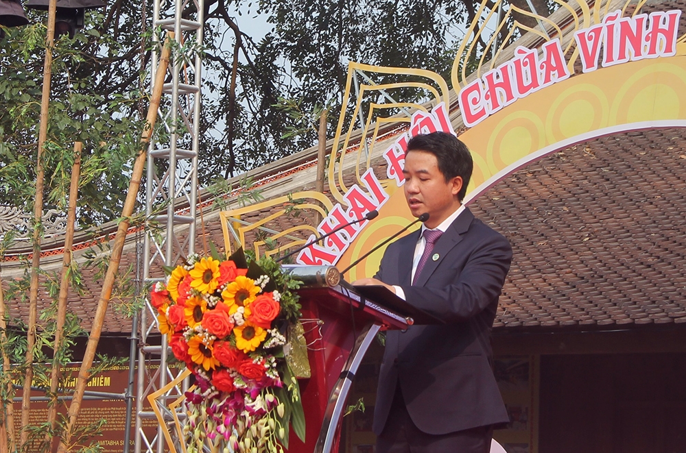 Ông Hoàng Văn Thanh, Chủ tịch UBND huyện Yên Dũng phát biểu khai hội