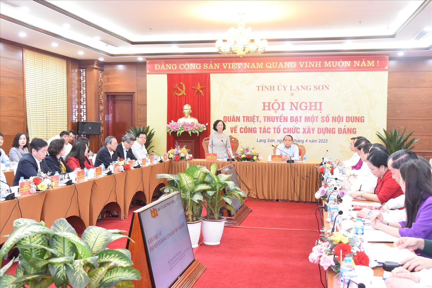 Thường trực Ban Bí thư, Trưởng Ban Tổ chức Trung ương Trương Thị Mai phát biểu tại buổi làm việc