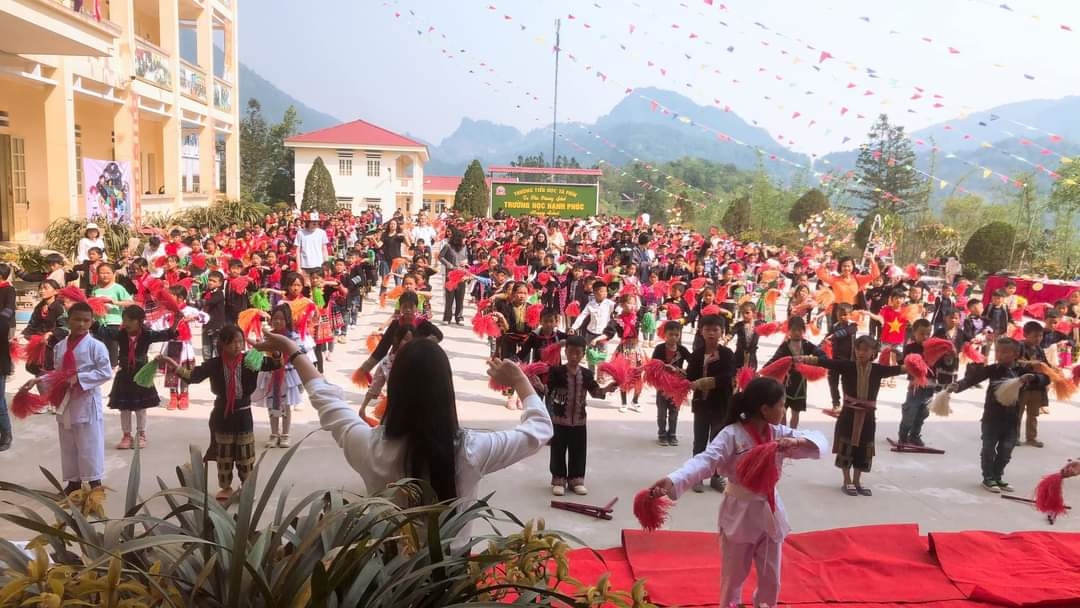TIn ngoại giao: Nhiều hoạt động trong “Ngày hội học sinh tiểu học tỉnh Lào Cai lần thứ nhất” 1