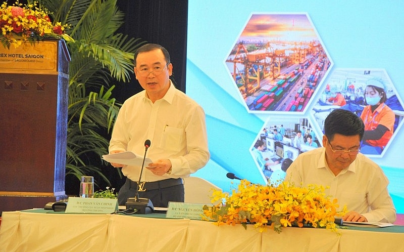 Ông Phan Văn Chinh - Cục trưởng Cục Xuất nhập khẩu phát biểu tại Hội nghị