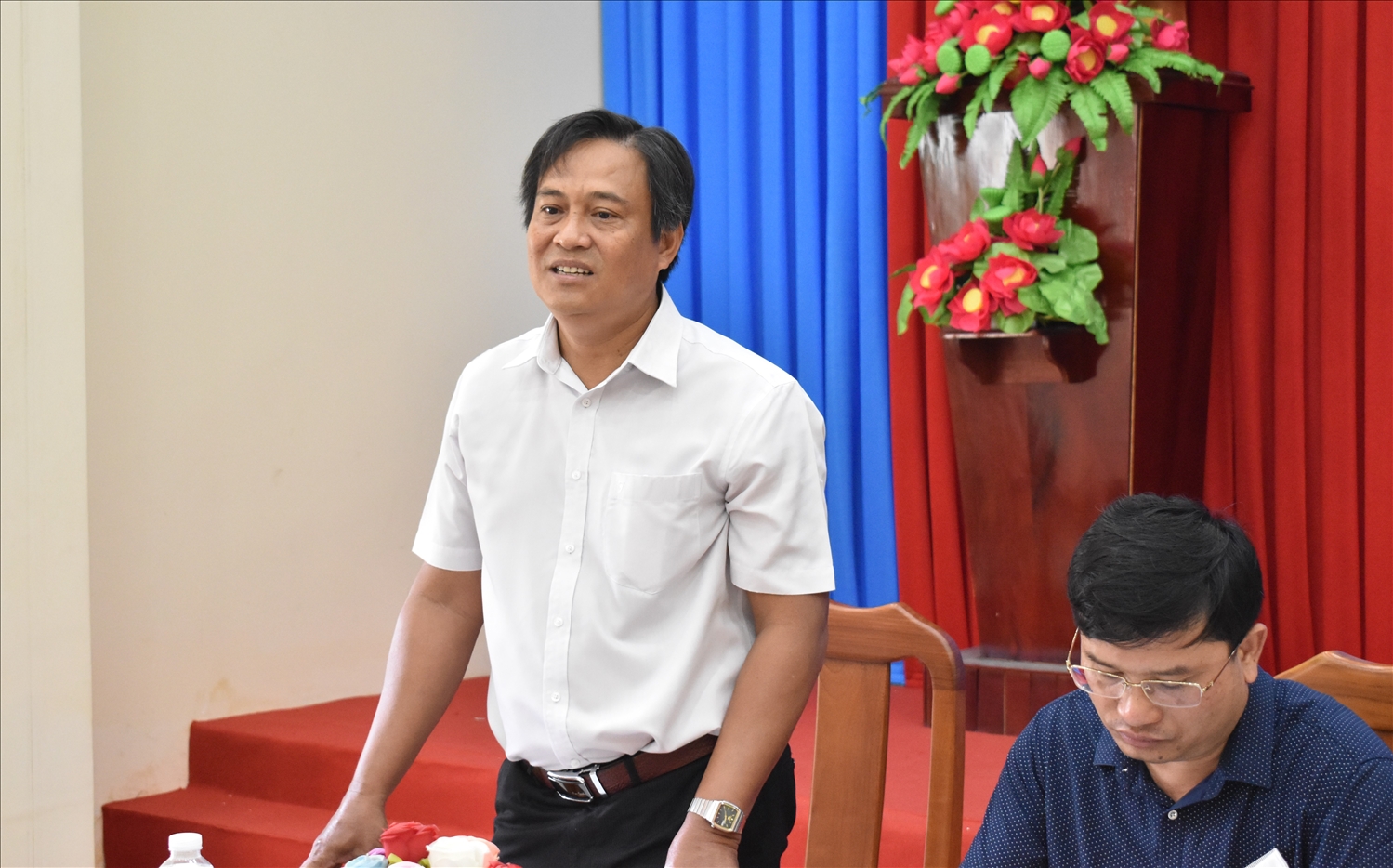 Ông Thạch Tha Lai, Phó Giám đốc Sở Giáo dục và Đào tạo tỉnh Trà Vinh phát biểu tại buổi làm việc