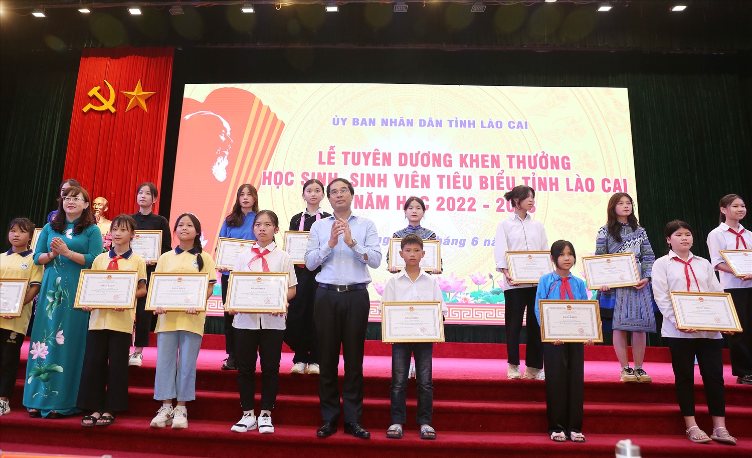 Năm học 2022-2023, nhiều học sinh, sinh viên của Lào Cai đã đạt giải cao tại các kỳ thi quốc gia, quốc tế