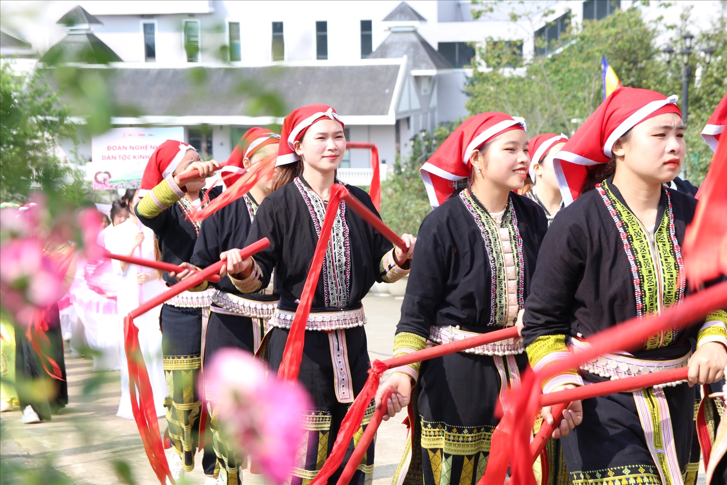 Nét đặc sắc trong văn hóa đồng bào các dân tộc Lào Cai có sức hấp dẫn mạnh mẽ đối với du khách