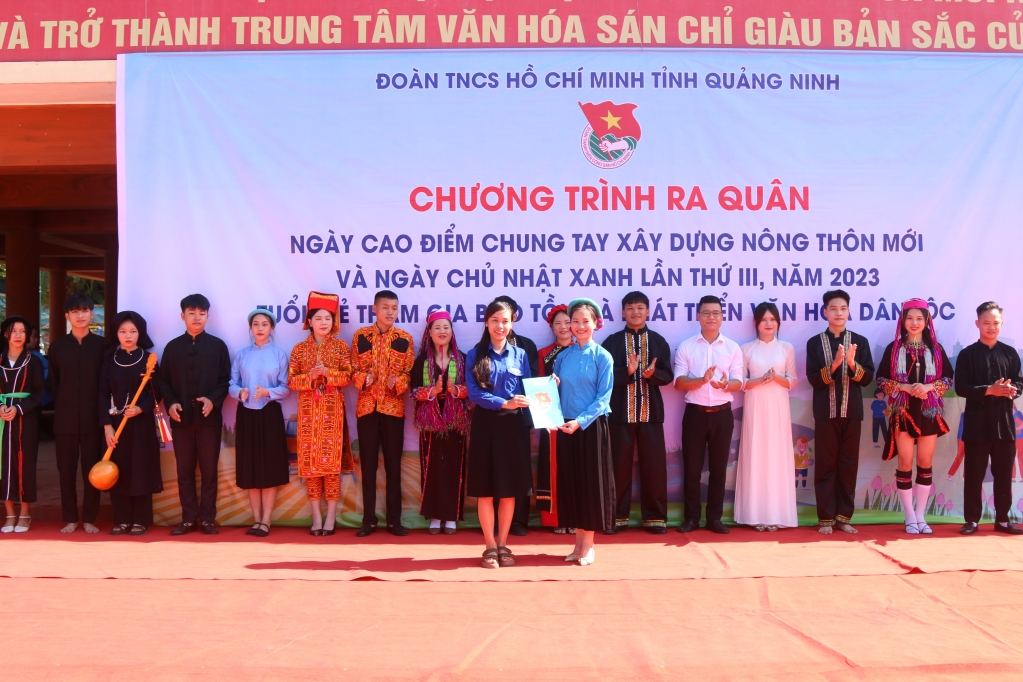 Ra mắt Câu lạc bộ Thanh thiếu nhi huyện Tiên Yên tham gia bảo tồn văn hóa dân tộc