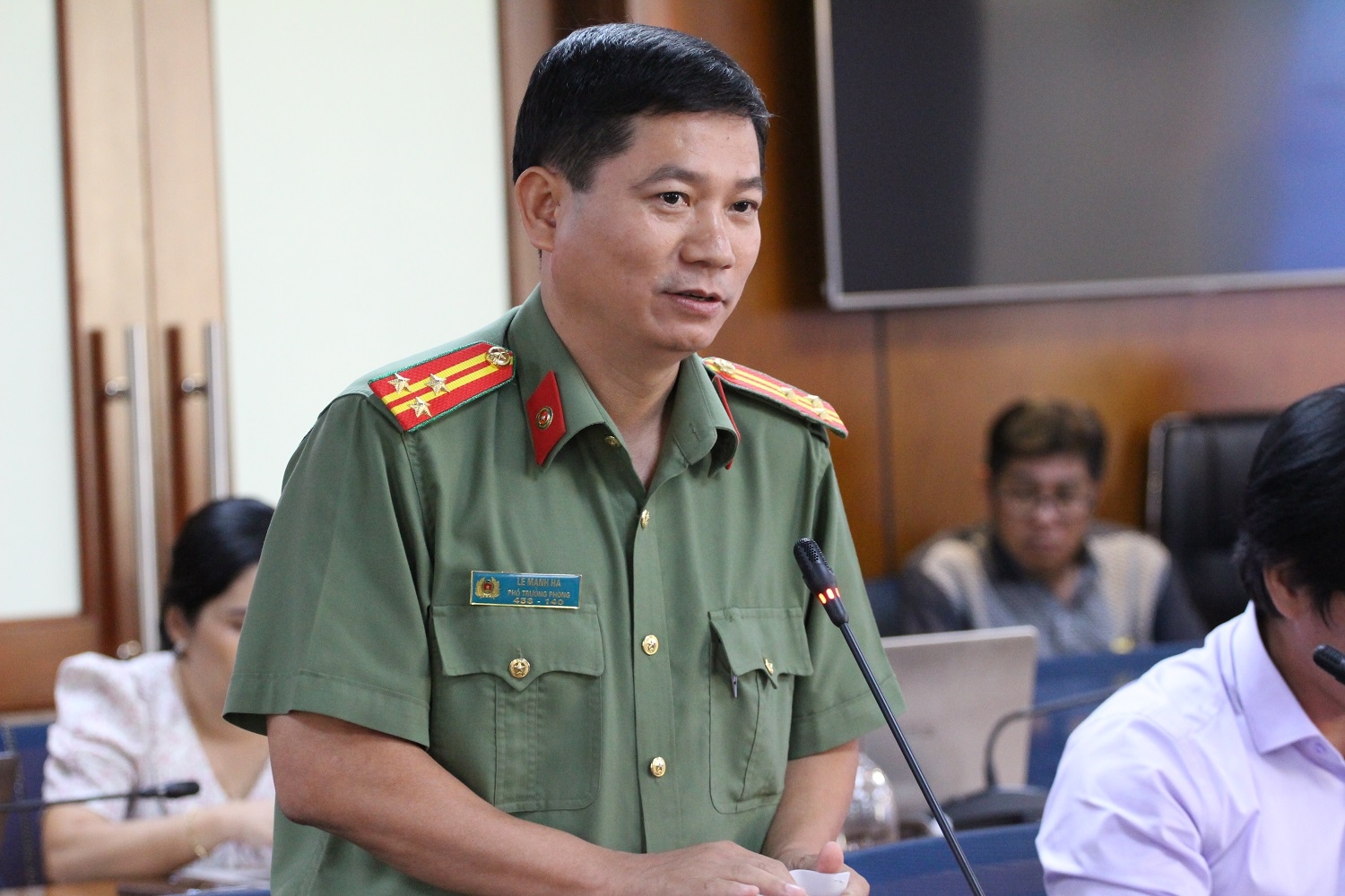Thượng tá Lê Mạnh Hà, Phó Trưởng Phòng Tham mưu, Công an TP Hồ Chí Minh thông tin kết quả xác minh đối với đương sự Nguyễn Minh Phúc tại buổi họp báo