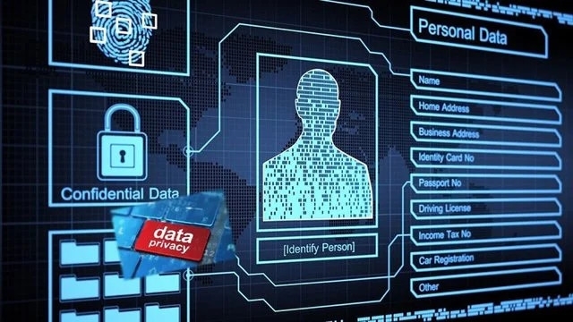 Mỗi người cần có ý thức bảo vệ dữ liệu cá nhân của chính mình, để tránh cho những thông tin của chính mình trở thành một một món hàng được rao bán (Ảnh: TL)