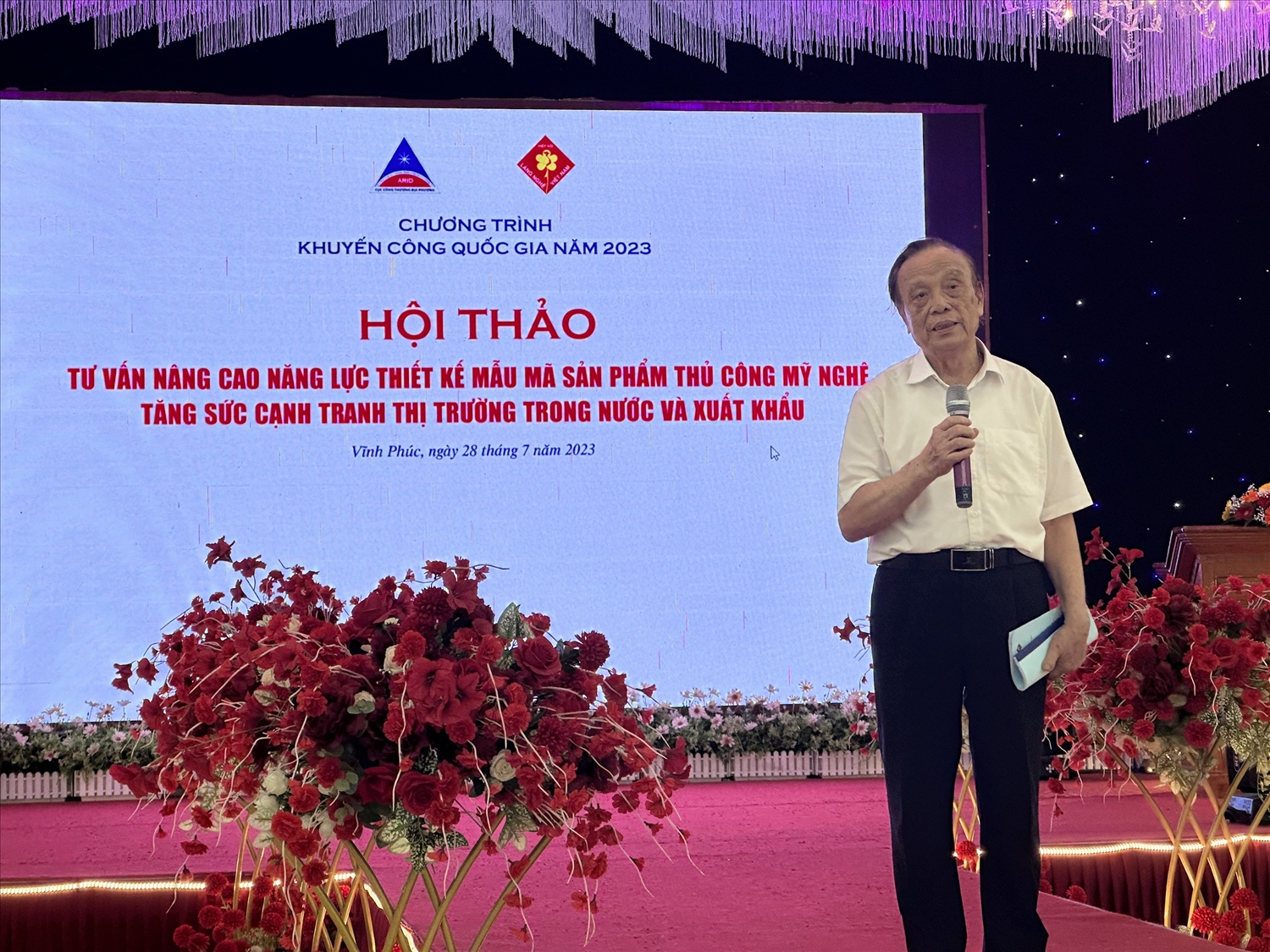 Theo Chủ tịch Hiệp hội Làng nghề Việt Nam Lưu Duy Dần, các sản phẩm TCMN có thể mang lại lợi nhuận hơn nữa nếu được quan tâm đến kiểu dáng và mẫu mã
