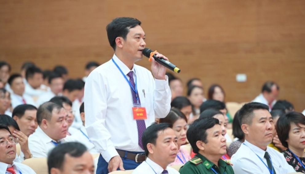 Bí thư Đảng ủy xã Quỳnh Thuận (Quỳnh Lưu) Lê Khánh Toàn đặt câu hỏi