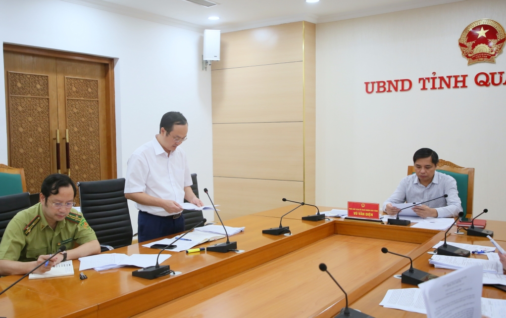 Đại diện lãnh đạo Sở NN&PTNT tỉnh Quảng Ninh báo cáo các nội dung tại cuộc họp