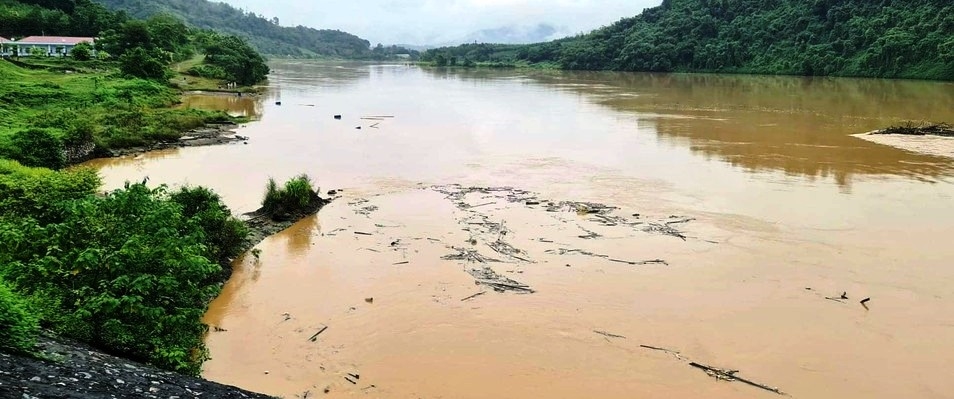 Nước sông Lam ở khu vực Chi Khê đang dâng