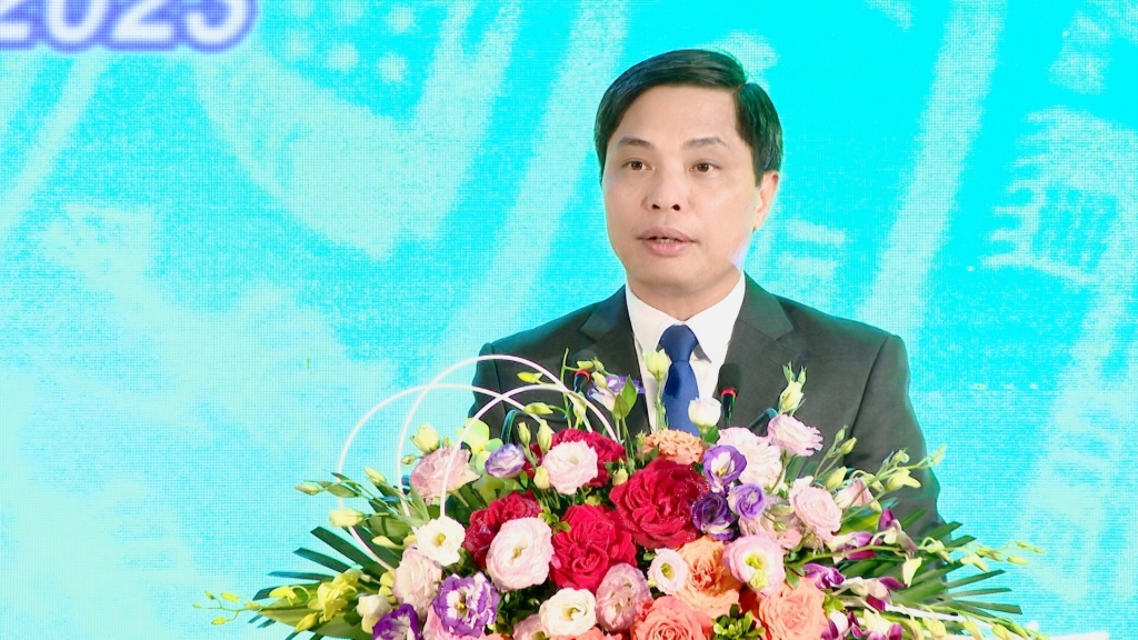 Phó Chủ tịch UBND tỉnh Quảng Ninh Vũ Văn Diện phát biểu tại buổi lễ