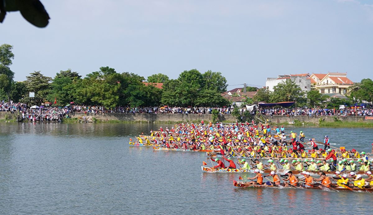 Quảng Bình: Gần 1.300 vận động viên tranh tài trong ngày hội đua thuyền mừng Tết Độc lập 1