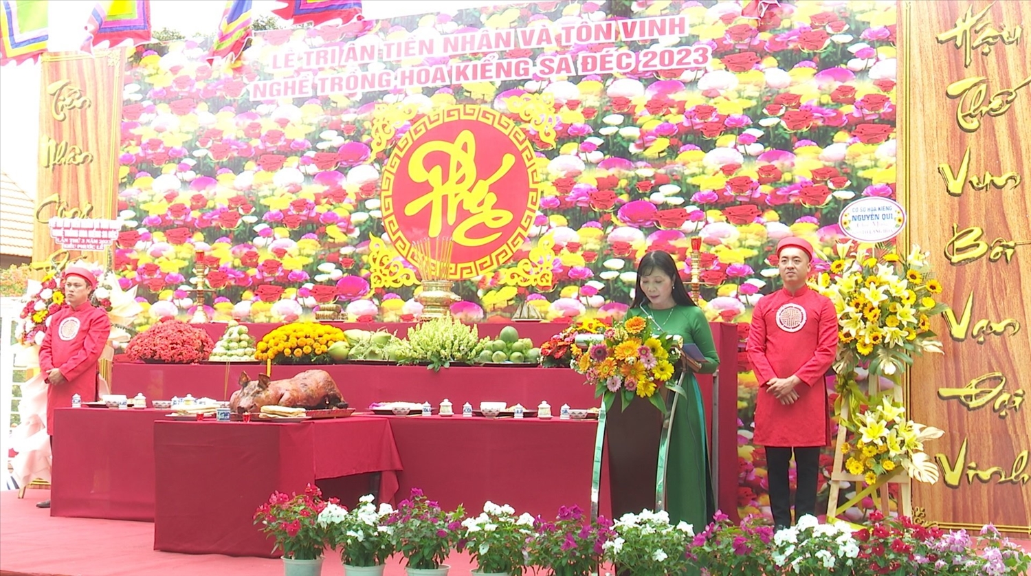 Bà Võ Thị Bình, Phó chủ tịch UBND TP. Sa Đéc phát biểu tại buổi lễ