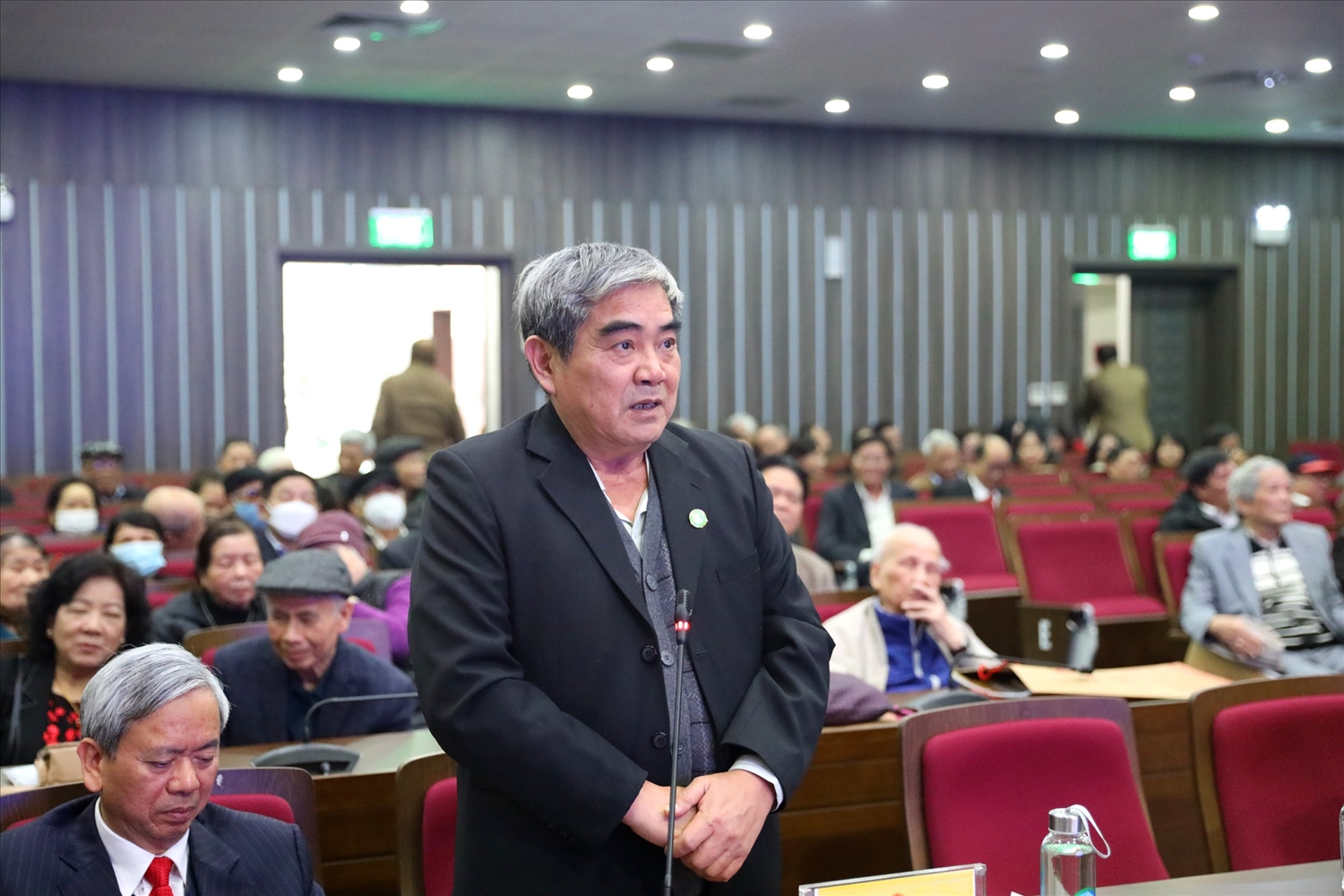 Ông Hà Hùng, nguyên Thứ trưởng, Phó Chủ nhiệm Ủy ban Dân tộc phát biểu tại buổi Gặp mặt