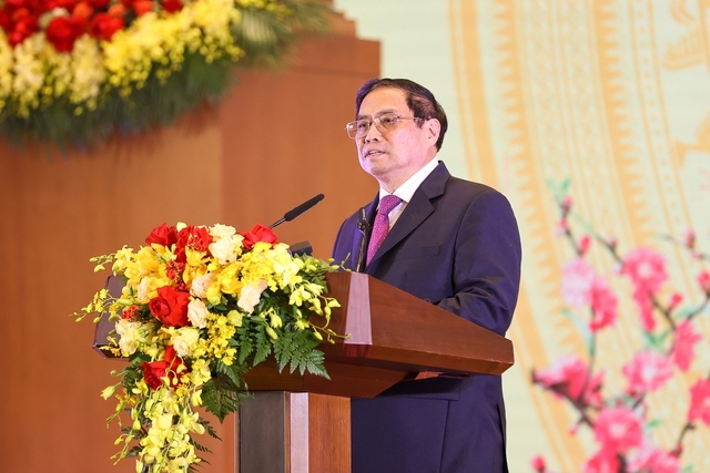 Thủ tướng chân thành cảm ơn các vị Đại sứ, Đại biện, Trưởng đại diện các tổ chức quốc tế, và thông qua các Đại sứ, Đại biện, Trưởng đại diện các tổ chức quốc tế gửi lời cảm ơn sâu sắc tới Chính phủ và nhân dân các nước, các tổ chức quốc tế đã luôn dành tình cảm, sự hỗ trợ quý báu, thiết thực, hiệu quả cho Việt Nam trong thời gian qua - Ảnh: VGP/Nhật Bắc