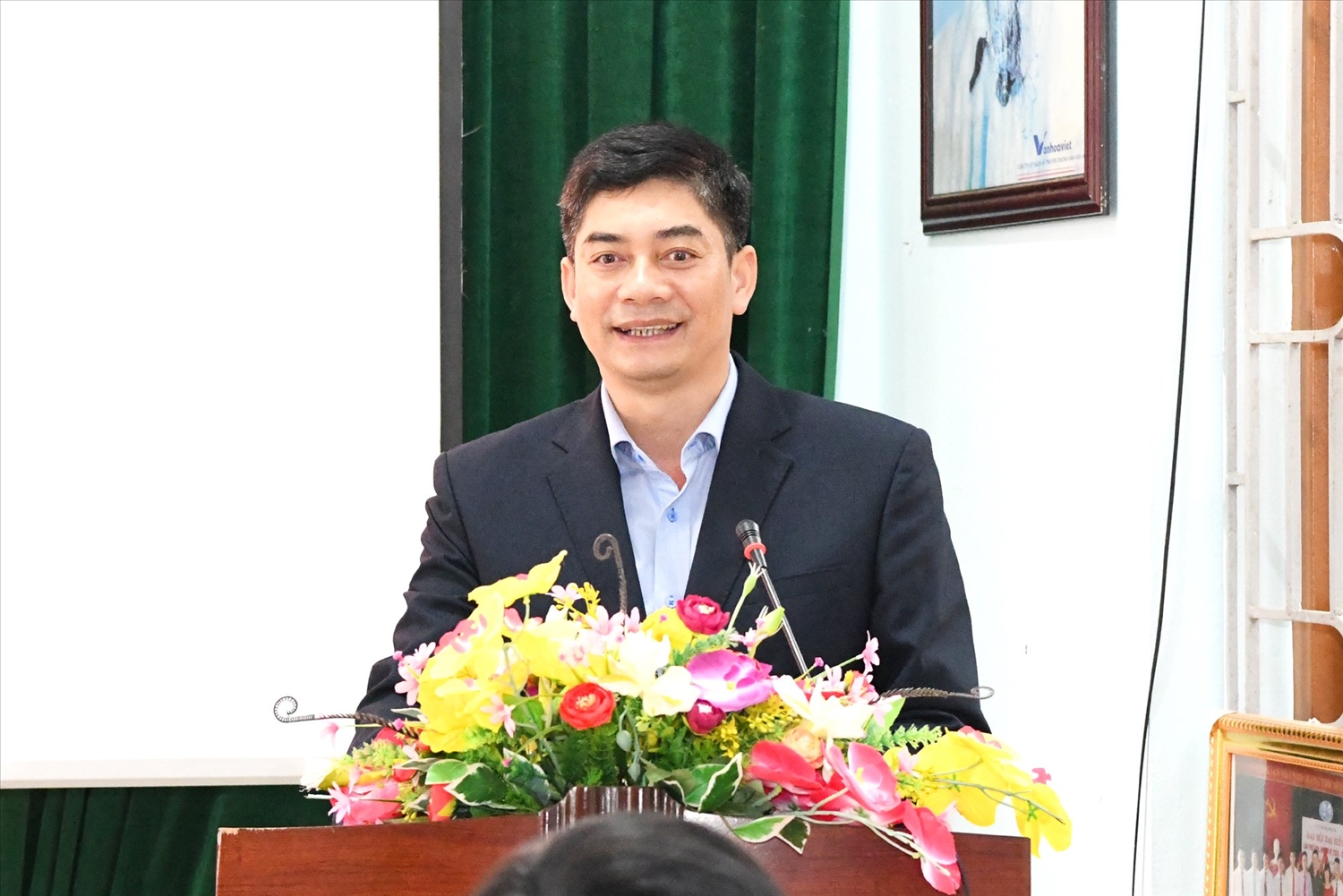Thứ trưởng, Phó Chủ nhiệm Y Vinh Tơr phát biểu chúc Tết tại xã Hòa Cư