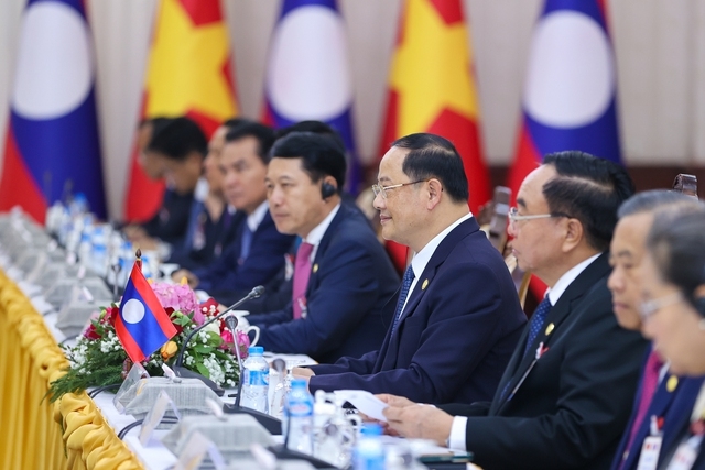 Thủ tướng Sonexay Siphandone đánh giá cao những thành tựu to lớn và toàn diện Việt Nam đã giành được trong công cuộc xây dựng, phát triển và hội nhập quốc tế - Ảnh: VGP/Nhật Bắc