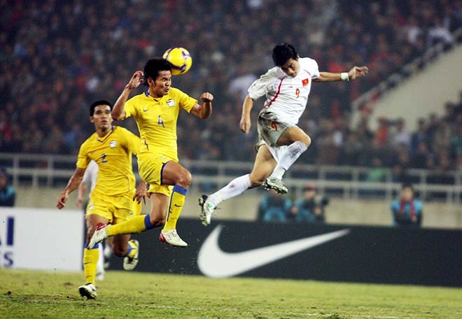 Công Vinh và khoảnh khắc lịch sử đánh dấu Việt Nam vượt Thái Lan để lần đầu vô địch AFF Cup (2008)