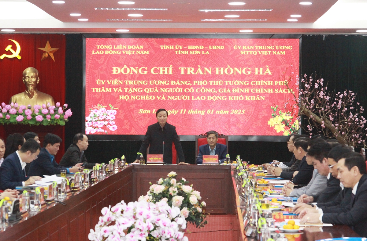 Phó Thủ tướng Chính phủ Trần Hồng Hà thăm và chúc Tết Đảng bộ, chính quyền và Nhân dân các dân tộc tỉnh Sơn La