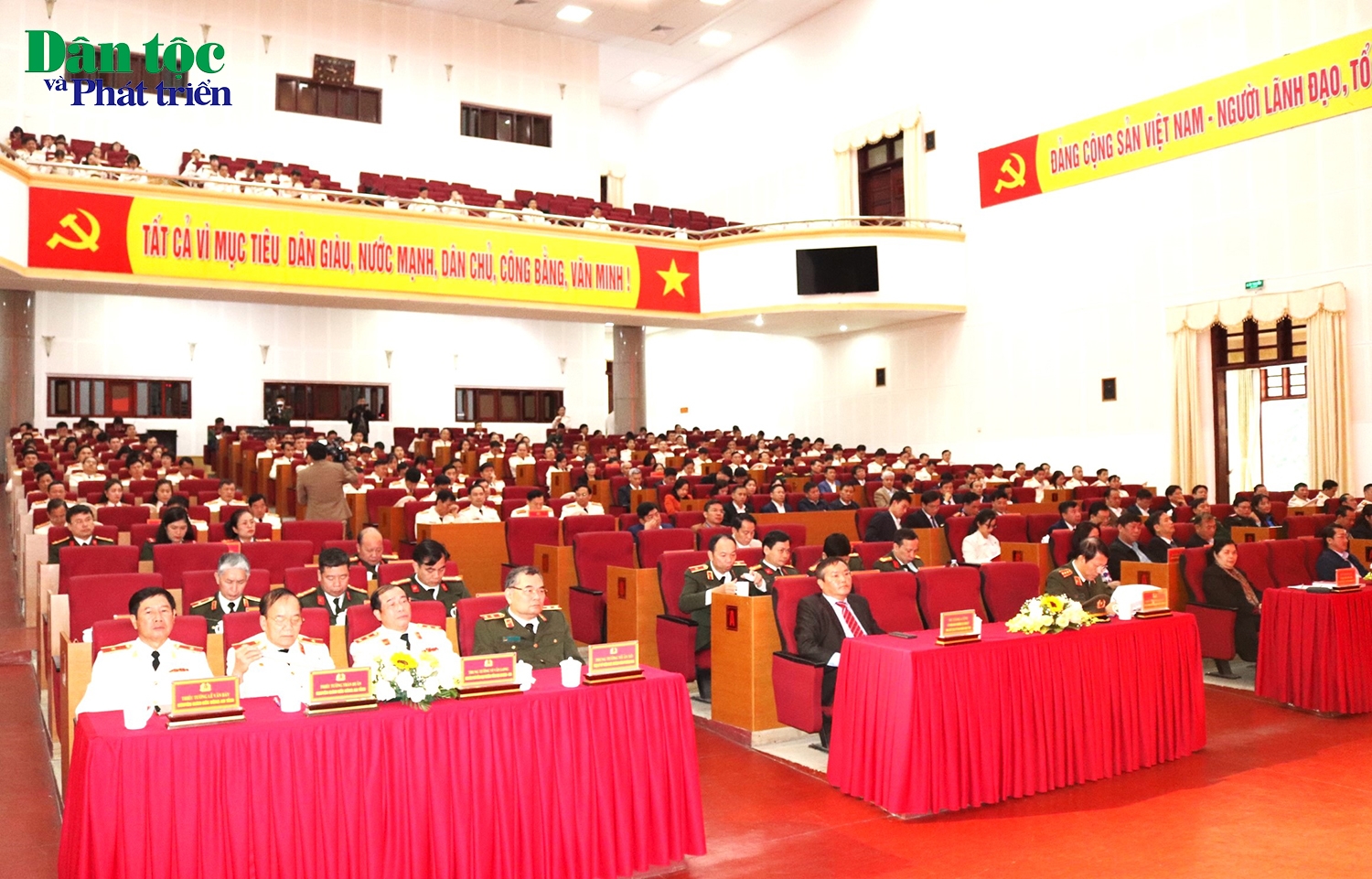 Các đại biểu dự Lễ kỷ niệm 70 năm thành lập Công an tỉnh Lai Châu